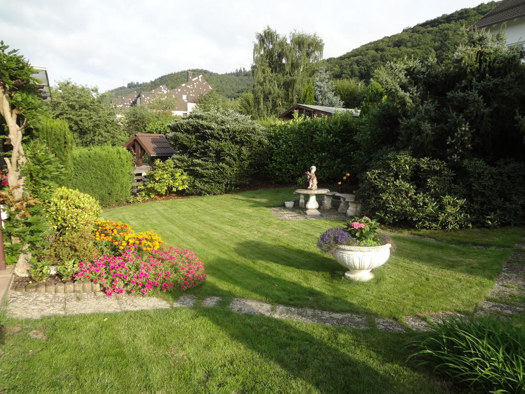 Gaestehaus Am Ahornweg ベルンカステル・クース 部屋 写真